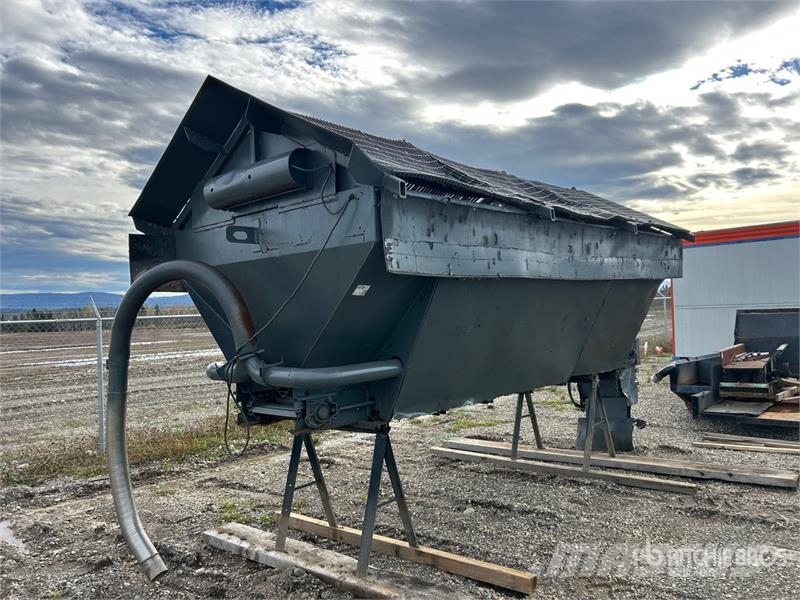 14 ft Salt Spreader Sand- og saltspredere