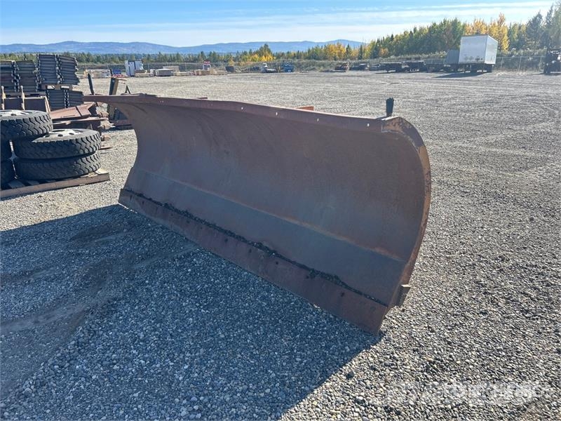  144 in Cat 950 Snow Blade Attachment نصول