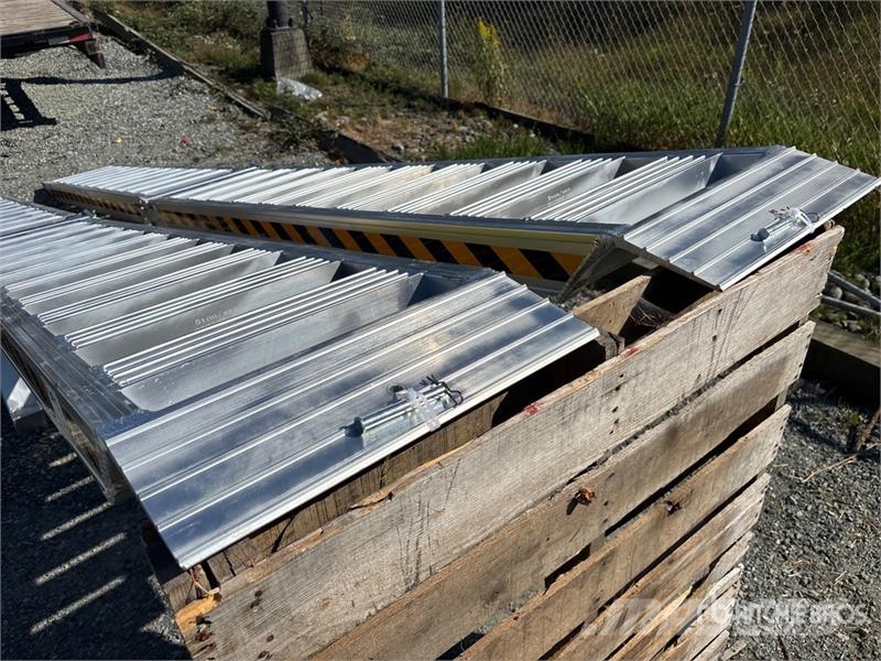  16 ft Aluminum Loading Ramps Коммерческий транспорт - Другие