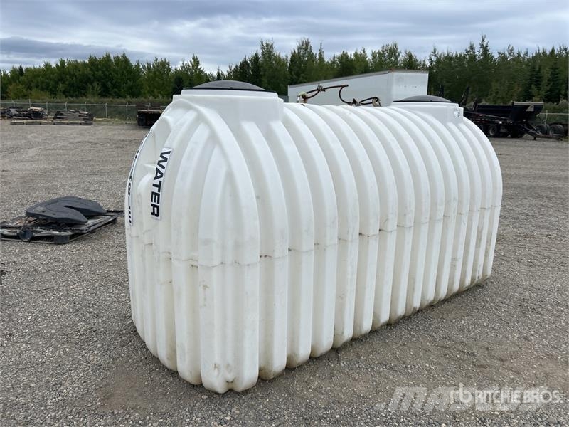 1700 gal Poly Water Tank 燃料タンクと添加剤用タンク