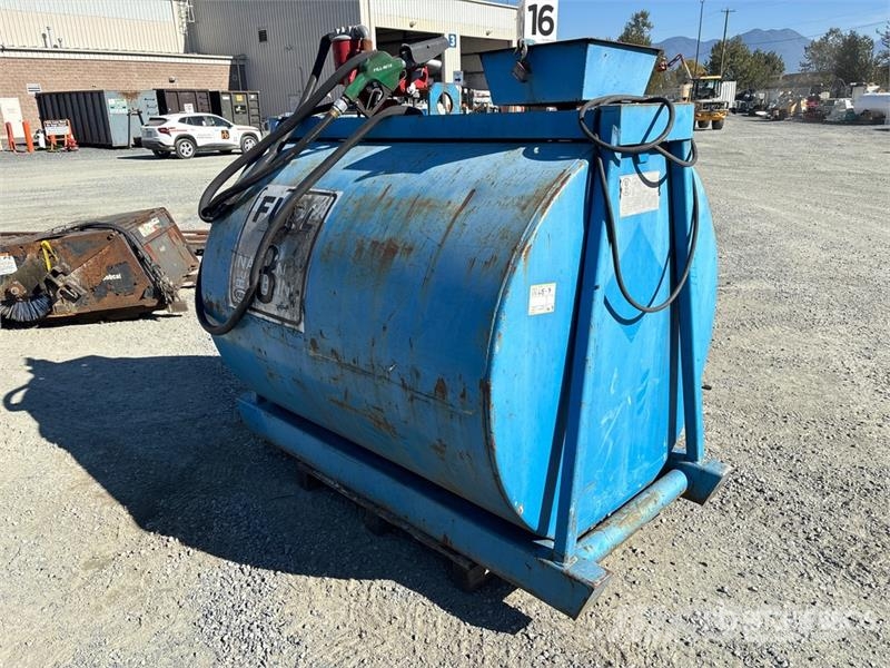 1800 L Steel Diesel Gasoline Fuel Tank Kraftstoff- und Zusatzstoffbehälter