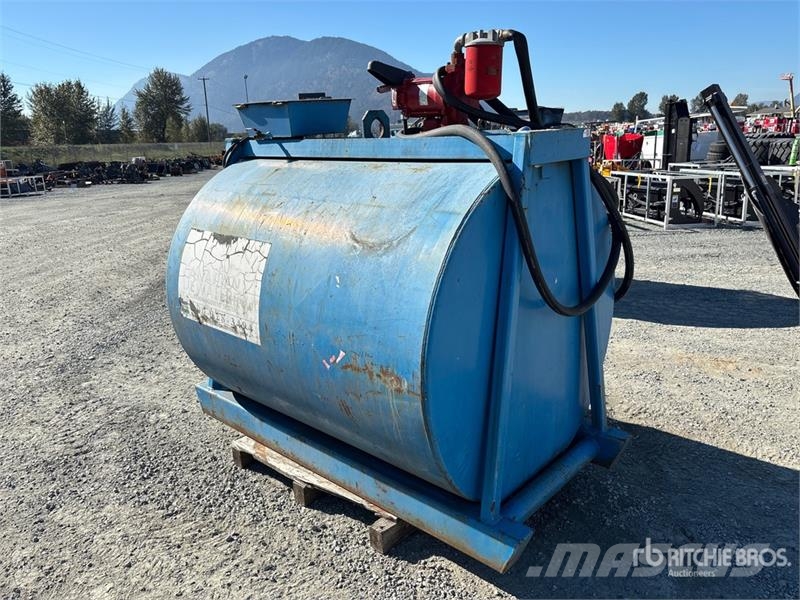 1800 L Steel Diesel Gasoline Fuel Tank Kraftstoff- und Zusatzstoffbehälter