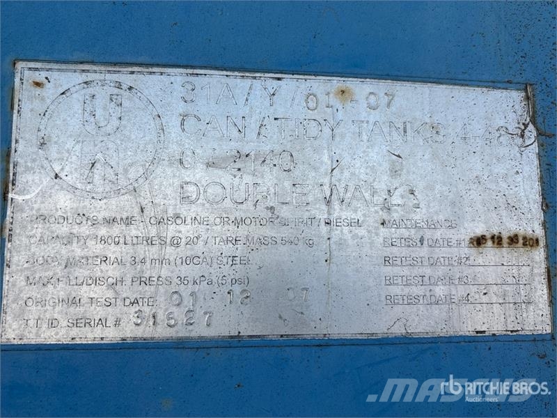 1800 L Steel Diesel Gasoline Fuel Tank Üzemanyag- és adaléktartályok