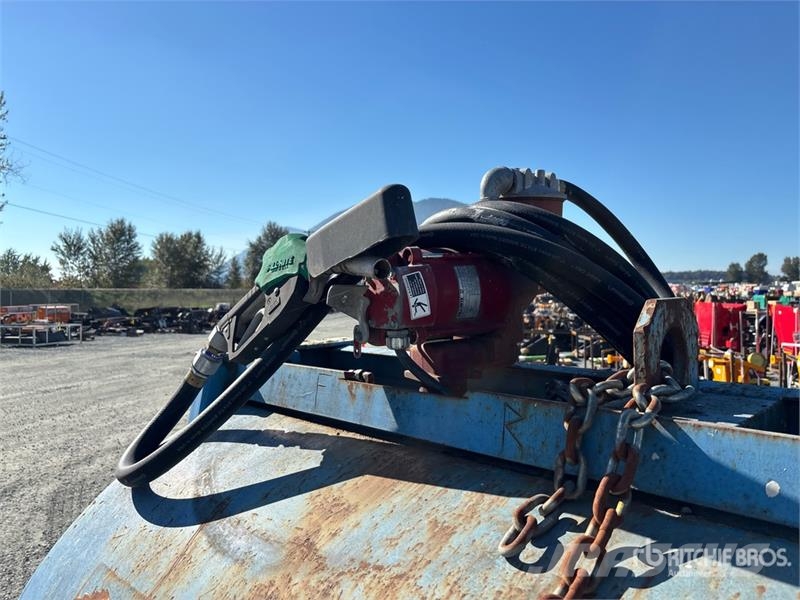 1800 L Steel Diesel Gasoline Fuel Tank Üzemanyag- és adaléktartályok