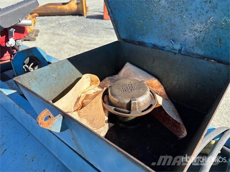 1800 L Steel Diesel Gasoline Fuel Tank Kraftstoff- und Zusatzstoffbehälter