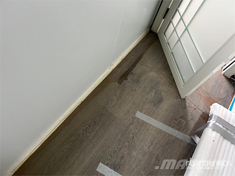  20 ft x 7 ft Mobile Office معدات البناء - غير ذلك