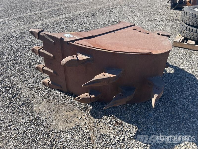  30 in Q/C Digging Excavator Bucket دلاء