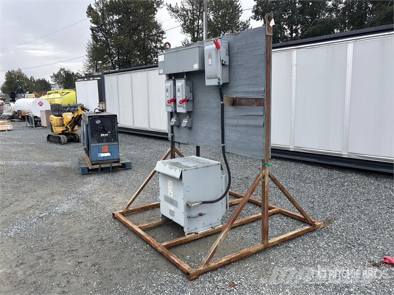 30 kVA 600 V to 220/110 V 3-Phase Dry-Type Distrib Būvniecība- Citi