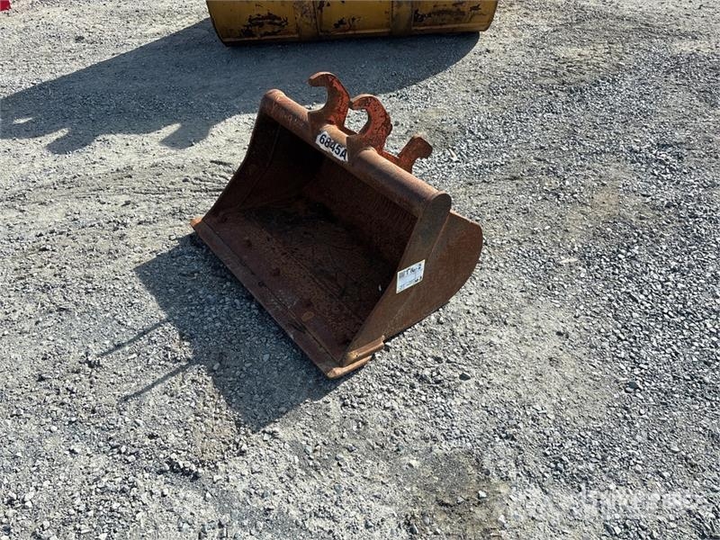 32 in Cleanup Cleanup Bucket - Fits Kubota kx40 Kašike / Korpe