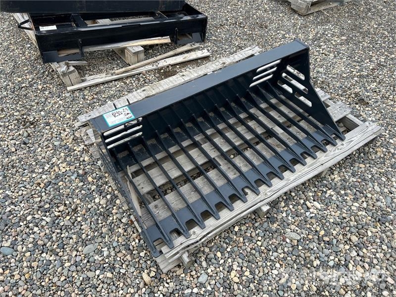  44 in Skeleton Skid Steer Bucket دلاء