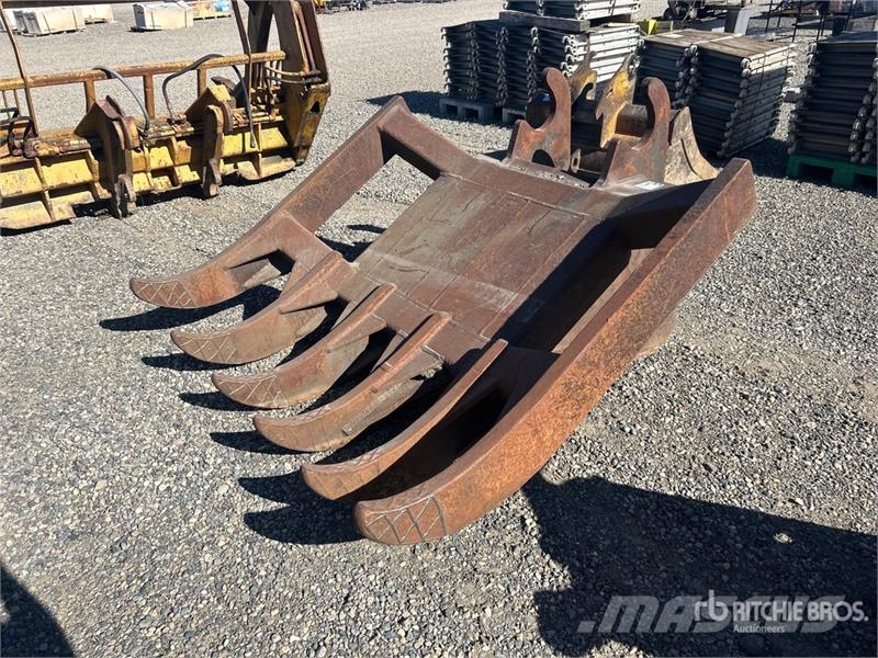  72 in Excavator Rake مكابس وميبسات التبن