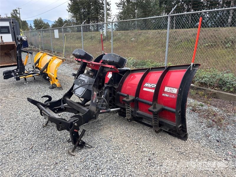 8 ft 6 in V Snow Plow - Fits 2009 GMC C7500 Снежные отвалы и плуги