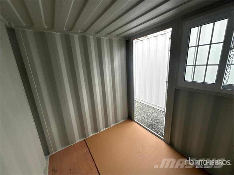 8 ft Storage Container Varastokontit