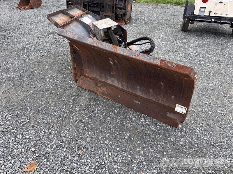9 ft Power-V Snow Plow - Fits Skid Steer Loader Chasse neige