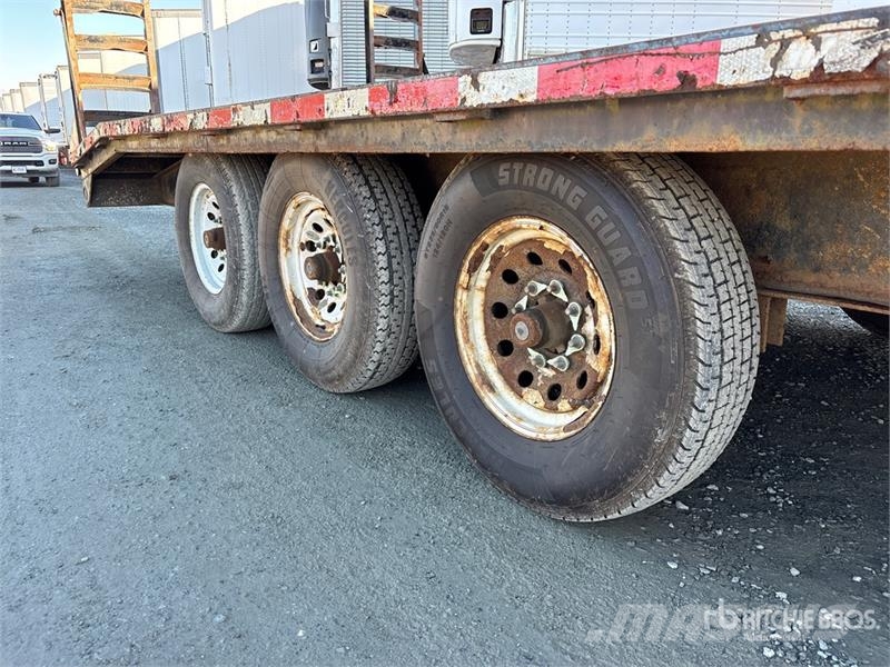 Abu Trailers 24 ft Tri/A Equipment Trailer Biltransporter henger