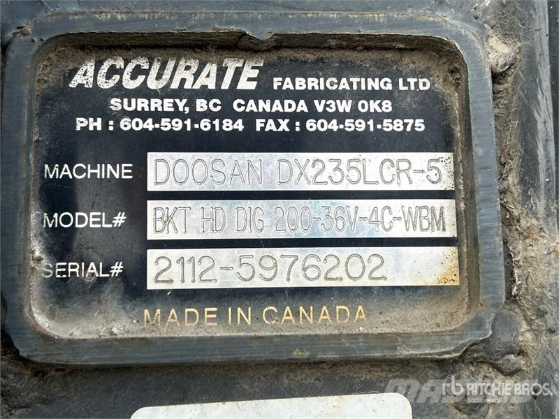 Accurate Fabricating 36 in Digging Excavator Bucket (Unused) Cucharones