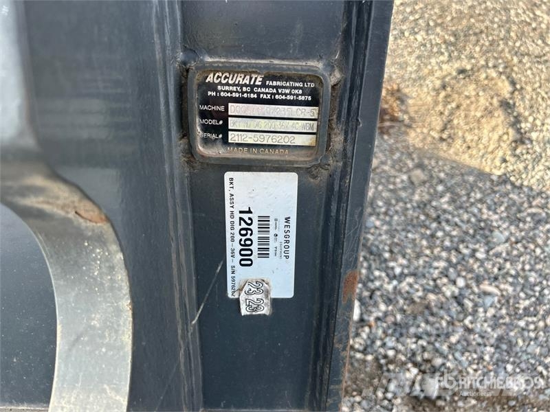Accurate Fabricating 36 in Digging Excavator Bucket (Unused) Skuffer