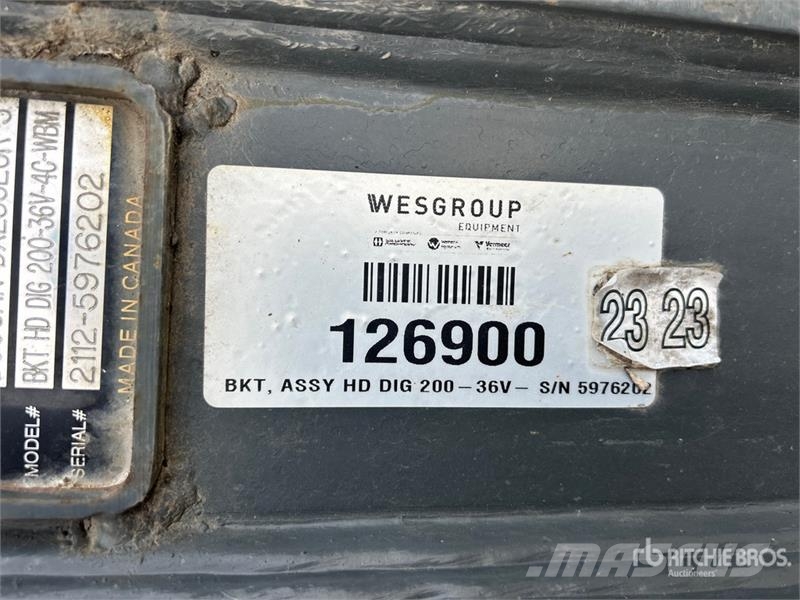 Accurate Fabricating 36 in Digging Excavator Bucket (Unused) Cucharones