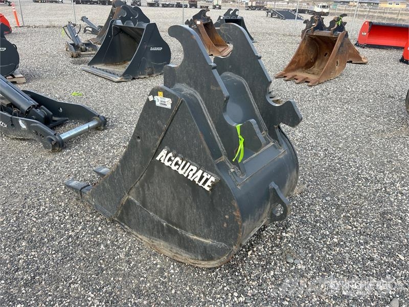 Accurate Fabricating 36 in Digging Excavator Bucket (Unused) Cucharones