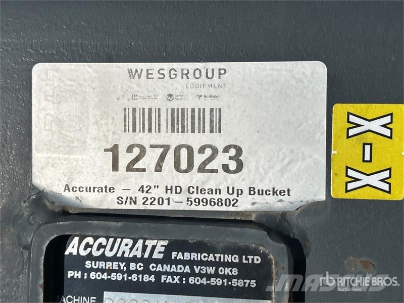 Accurate Fabricating 42 in Cleanup Excavator Bucket (Unused) Cucharones