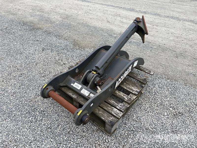 Accurate Fabricating 52 in Hydraulic Excavator Thumb Kašike / Korpe
