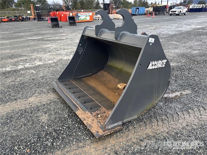 Accurate Fabricating 68 in Cleanup Excavator Bucket Žlice