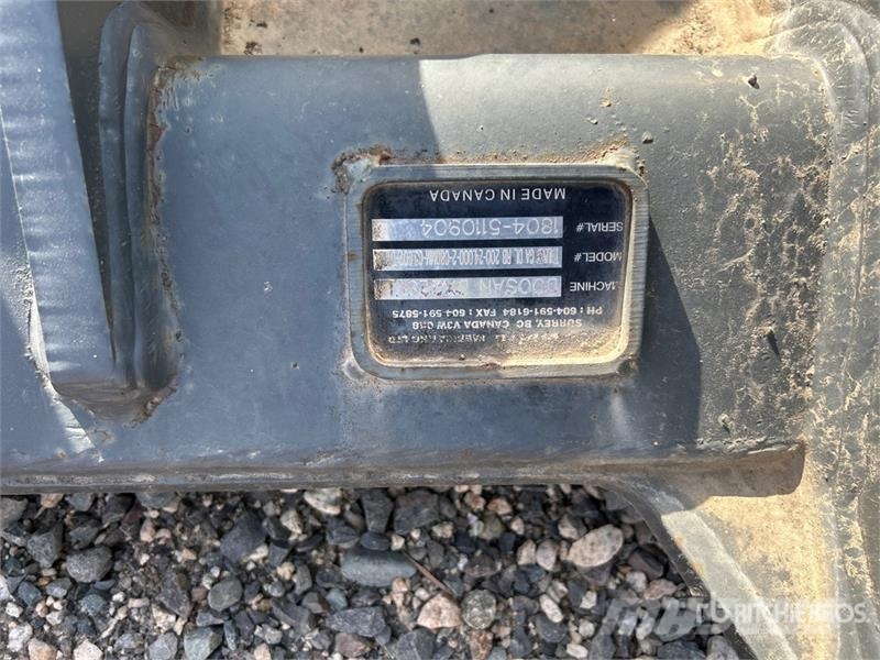 Accurate Fabricating Excavator Thumb (Unused) Kašike / Korpe