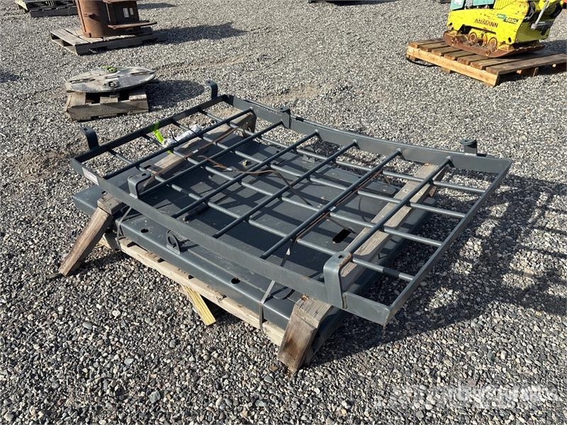 Accurate Fabricating FOG Cab Protector Kit (Unused) - Fits Doosan DX235 その他部品