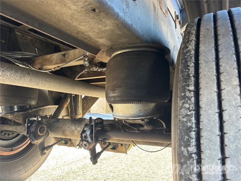 Advance 32500 L Tri/A Super B-Train Lead Tanker Trailer Tank prikolice