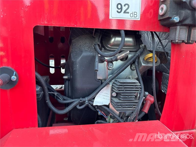 AGT KRW23 Mini Wheel Loader (Inoperable) Radlader