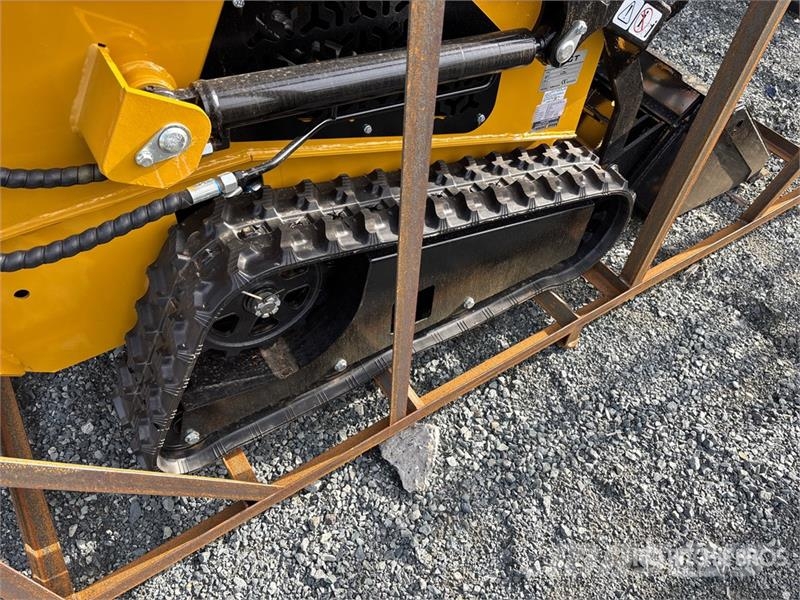 AGT MX-CRT23 Mini Compact Track Loader (Unused) Minicargadoras