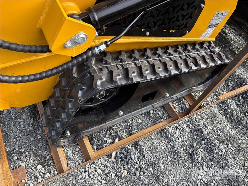 AGT MX-CRT23 Mini Compact Track Loader (Unused) Smykem řízené nakladače