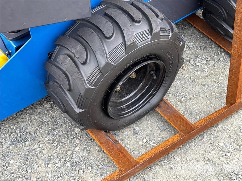 AGT MX-MRW14 Mini Skid Steer Loader (Unused) 滑移轉向裝載機