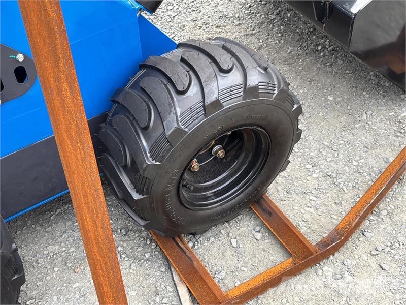 AGT MX-MRW14 Mini Skid Steer Loader (Unused) 滑移轉向裝載機