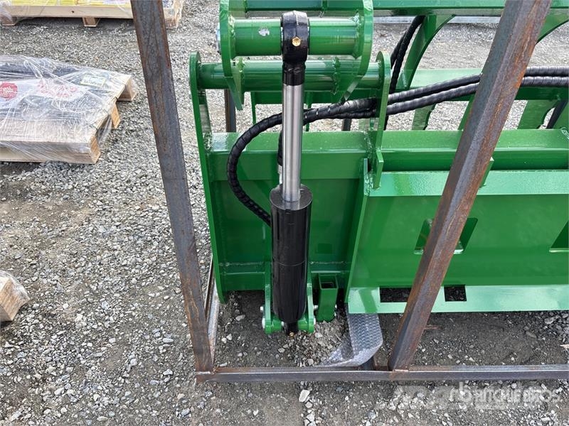 AGT SRR72 72 in Root Skid Steer Grapple (Unused) Drapáky