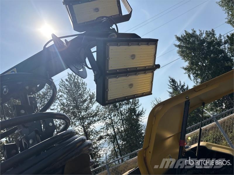 Allmand Maxi-Lite II Light towers