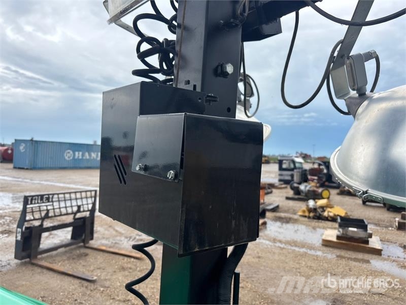 Allmand Night-Lite V-Series 8 kW Light Tower 照明燈
