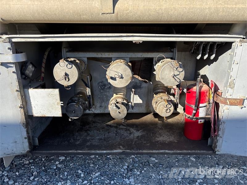 Allweld Super B-Train T/A Fuel Trailer Прицепы-цистерны