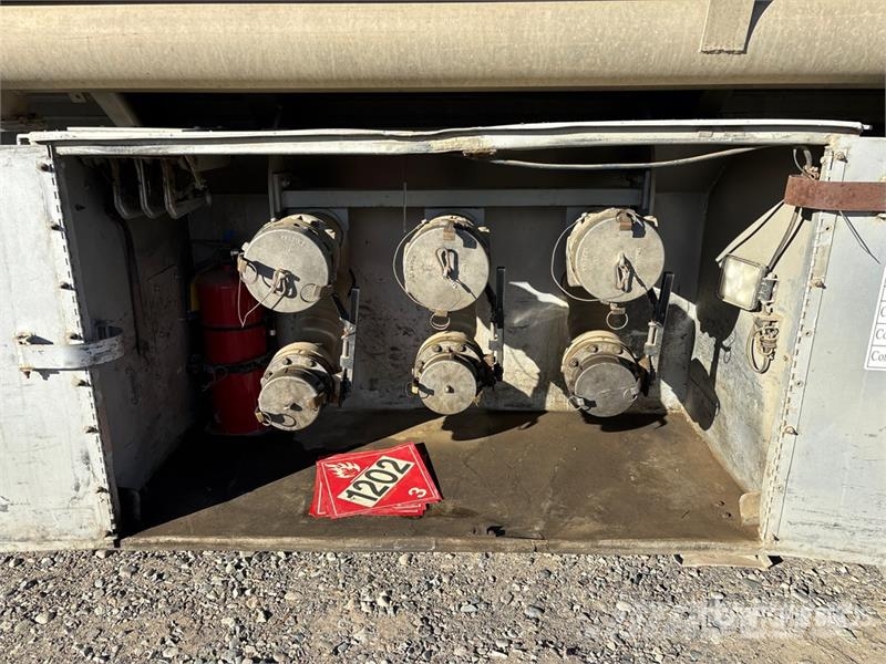 Allweld Super B-Train Tri/A Fuel Trailer Прицепы-цистерны