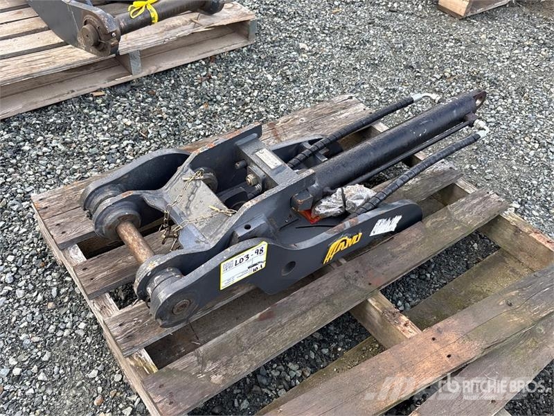 AMI QC35 Hydraulic Thumb with Excavator Coupler Attache rapide pour godet