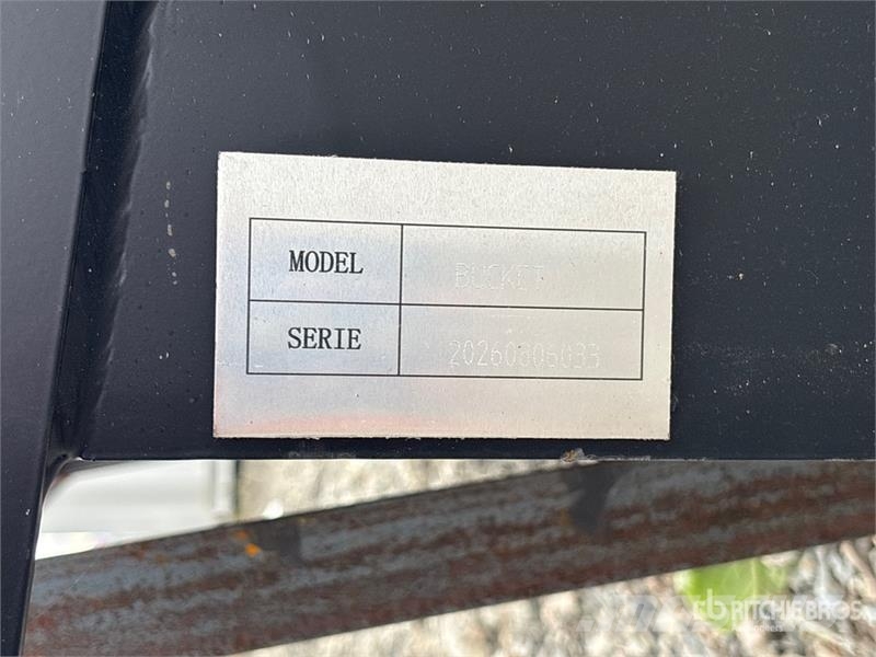 Anton Equipment Bucket 72 in Skid Steer Bucket (Un Žlice