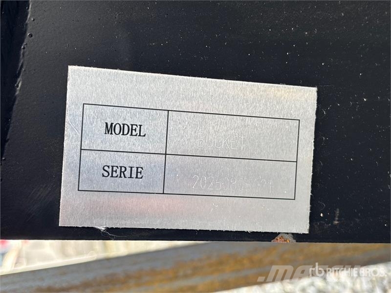 Anton Equipment Bucket 80 in Skid Steer Bucket (Un دلاء