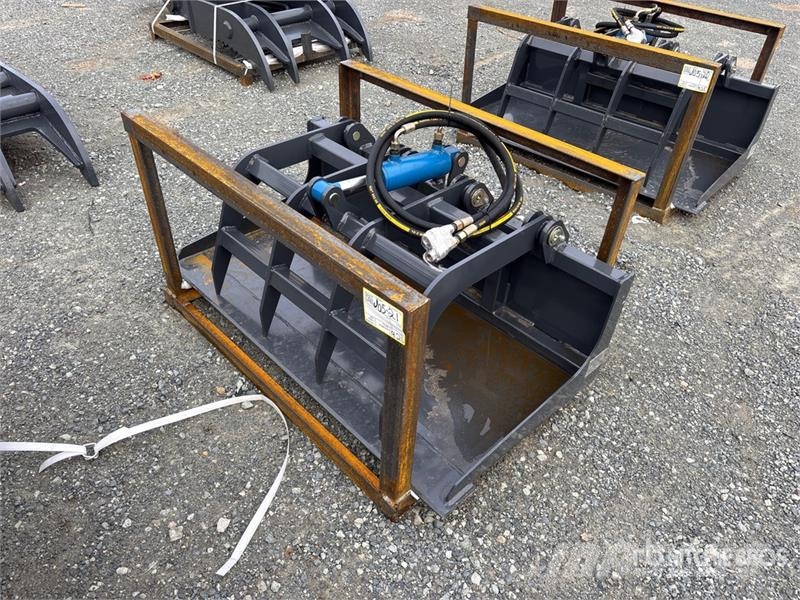  Anton Equipment MINI-HYBZ 48 in Mini Skid Steer Gr خطاطيف