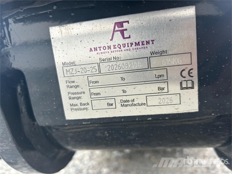  Anton Equipment MZJ-20-25 53 in Hydraulic Excavato دلاء