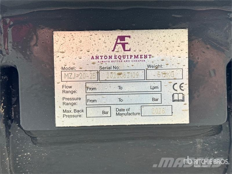 Anton Equipment MZJ-20-25 53 in Hydraulic Excavato دلاء