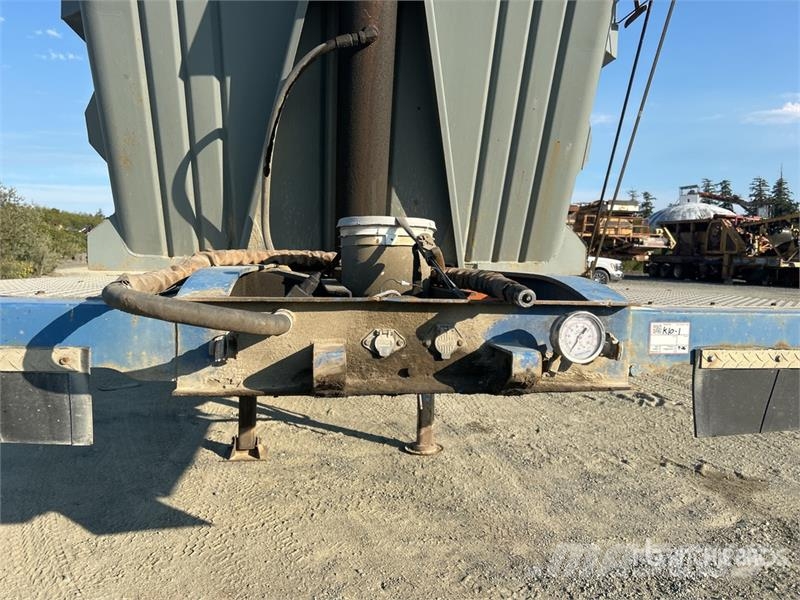 Arnes 30 ft Tri/A End Dump Trailer Самоскиди