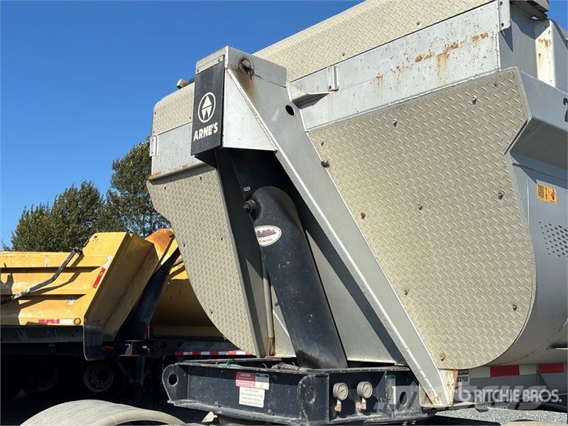 Arnes 450 25 ft Quad/A Pup End Dump Trailer Самоскиди