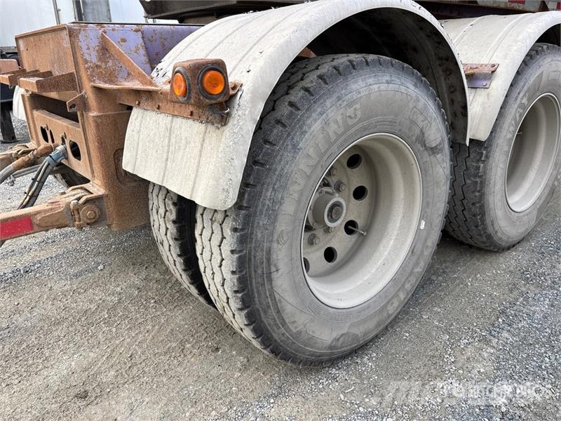 Arnes FD-306 25 ft 6 in Quad/A Turntable End Dump Traile Anhænger med tip