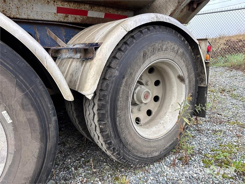 Arnes FD-306 28 ft 6 in Quad/A Turntable End Dump Traile Kipper