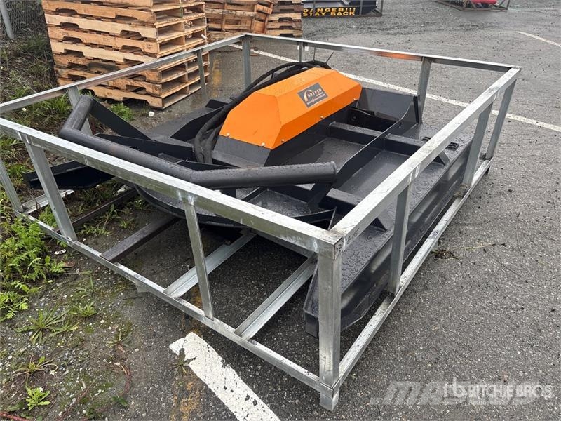 Arteer HDBC-72W 72 in 72 In 4-Blade Skid Steer Brush Cutt Навесные и прицепные косилки